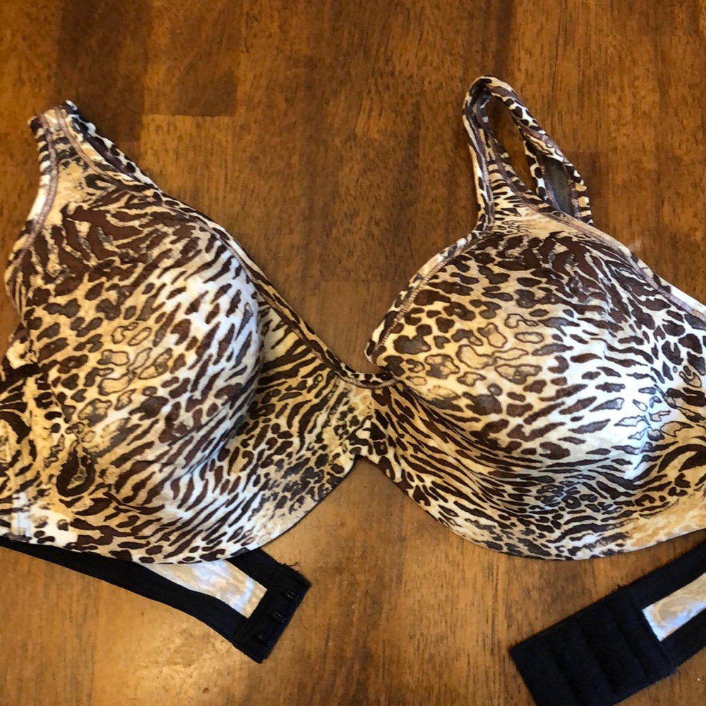 Hanes 36D padded underwire bra leopard